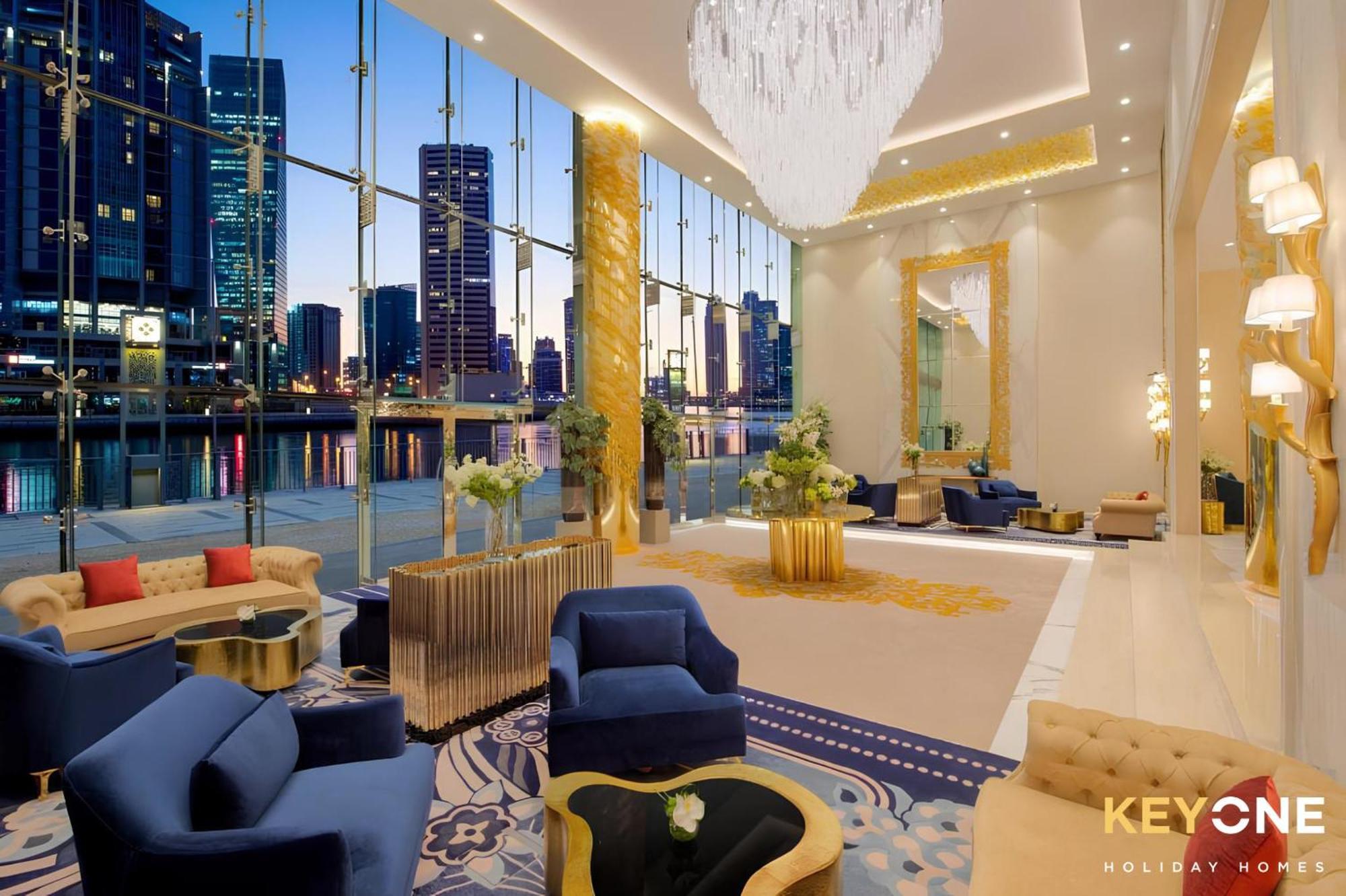 Sleek Studio In Prive With Stunning Canal View Dubai Exterior photo