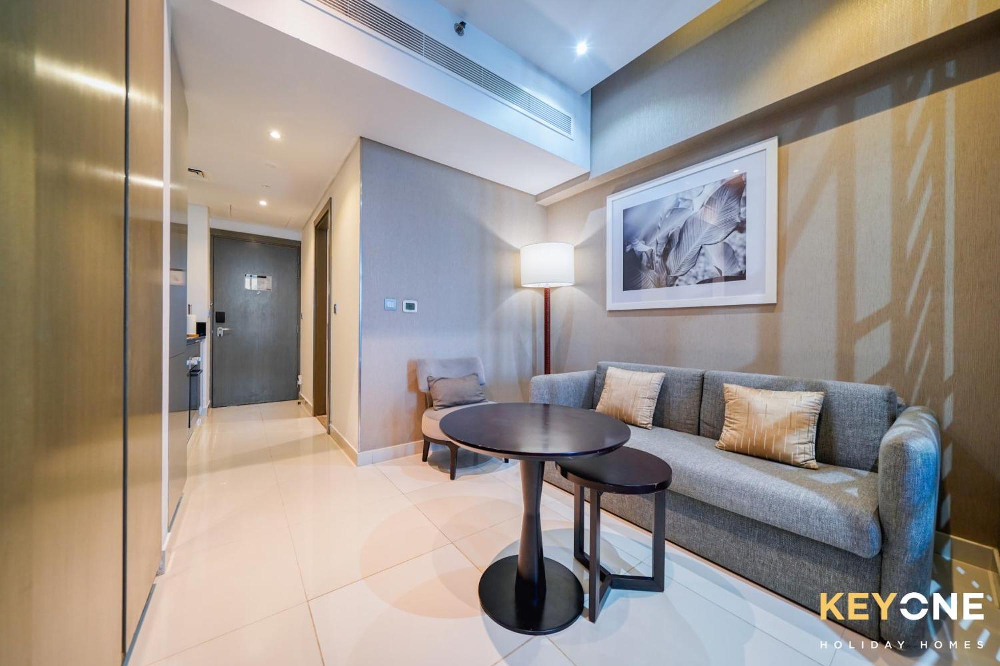 Sleek Studio In Prive With Stunning Canal View Dubai Exterior photo